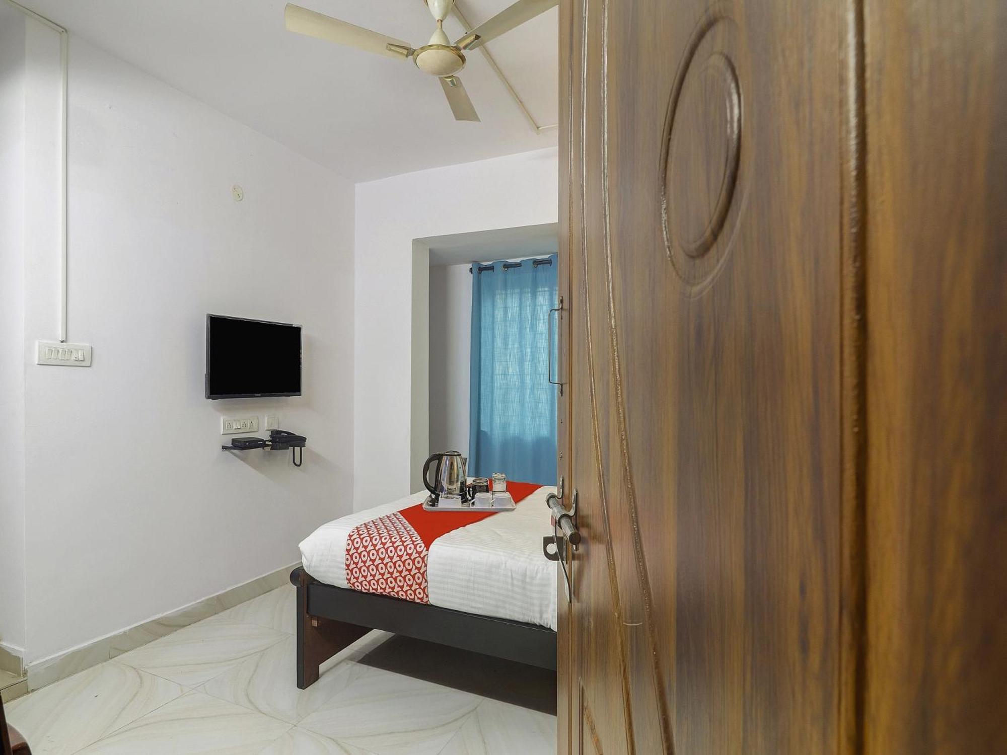 Hotel O Broholic Hotels Near Botanical Garden Hyderabad Exterior foto