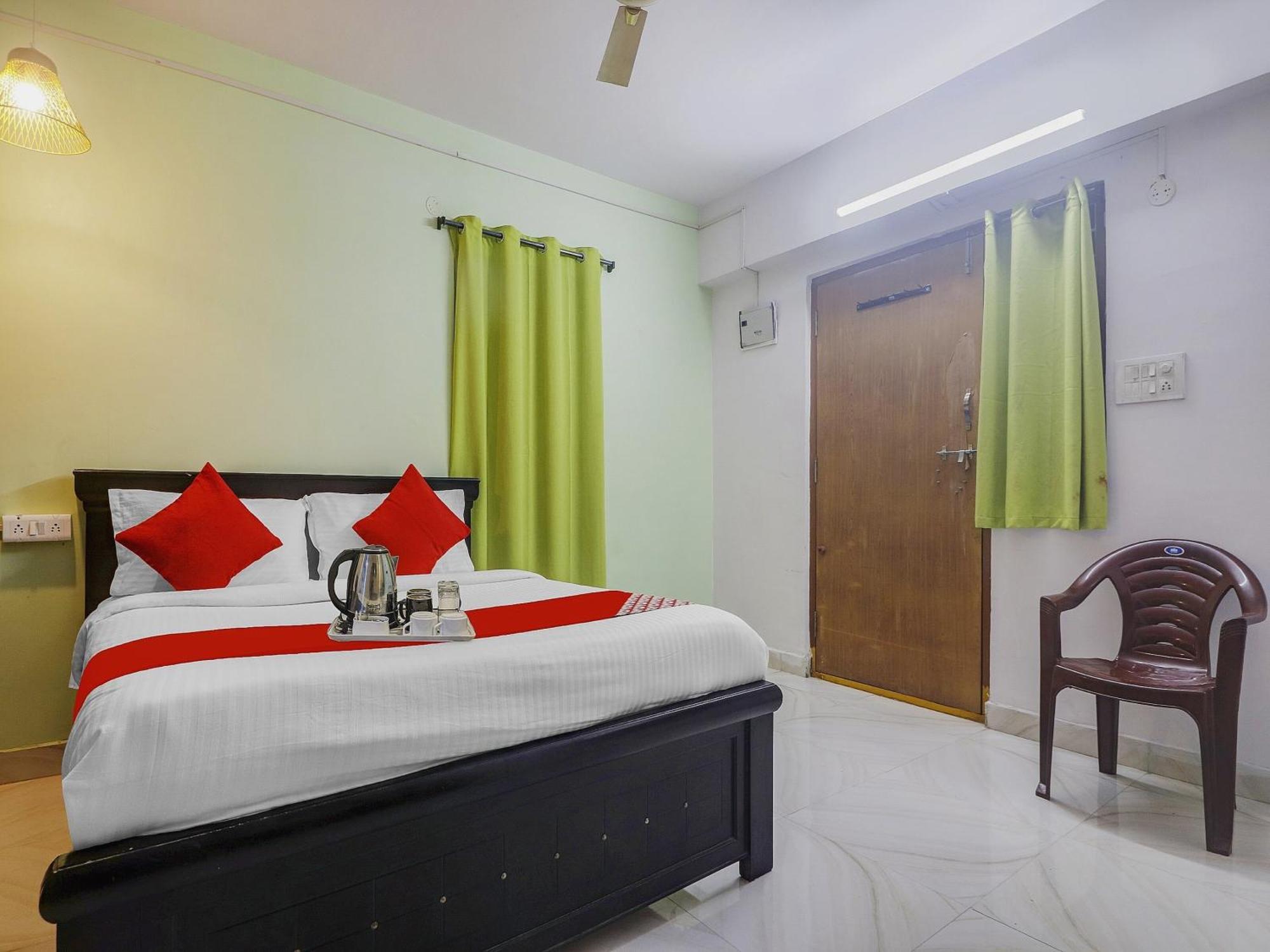 Hotel O Broholic Hotels Near Botanical Garden Hyderabad Exterior foto